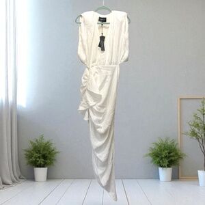 BCBGmaxAzria Size 6 White sequin dress